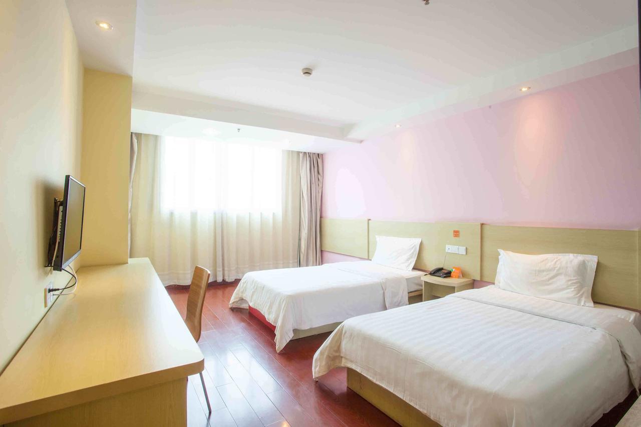 7Days Inn Shangrao Wusan Avenue Central Square Room photo