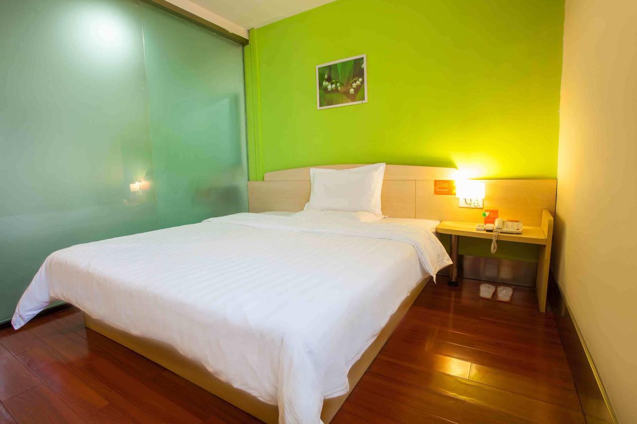 7Days Inn Shangrao Wusan Avenue Central Square Room photo